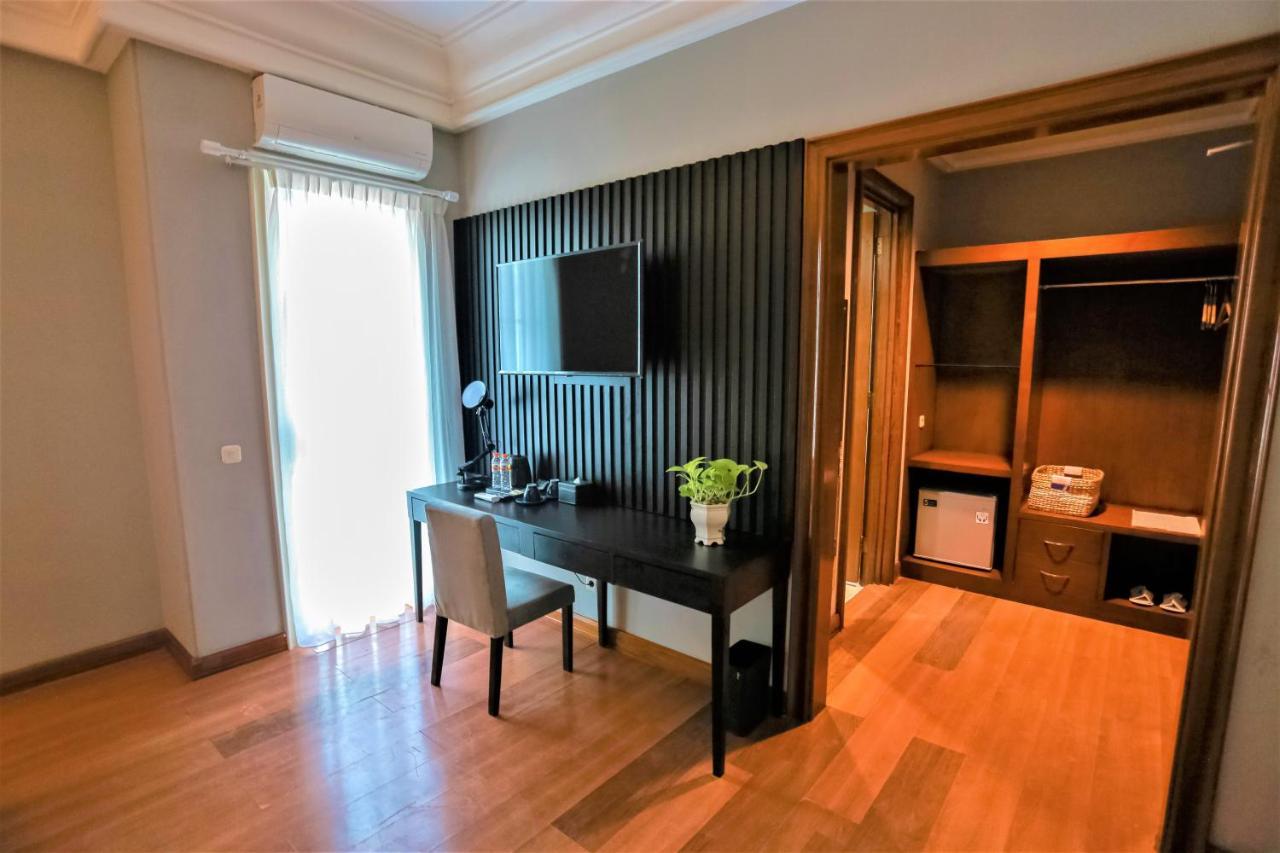 Madina Inn Джокякарта Екстериор снимка