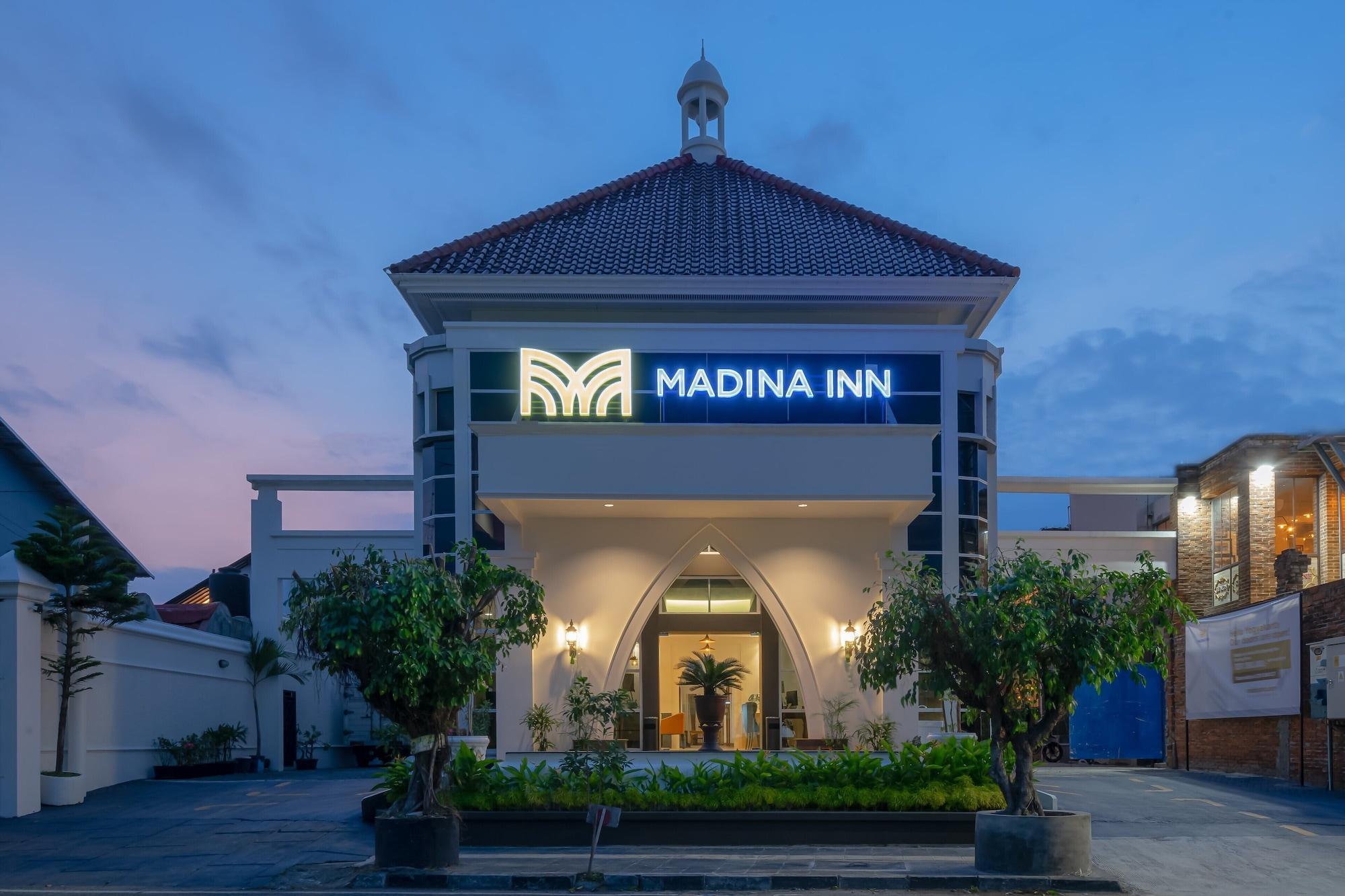 Madina Inn Джокякарта Екстериор снимка